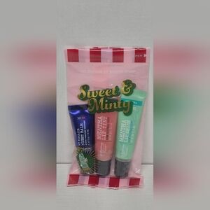 NEW C.O. Bigelow Lip Trio Gift Set